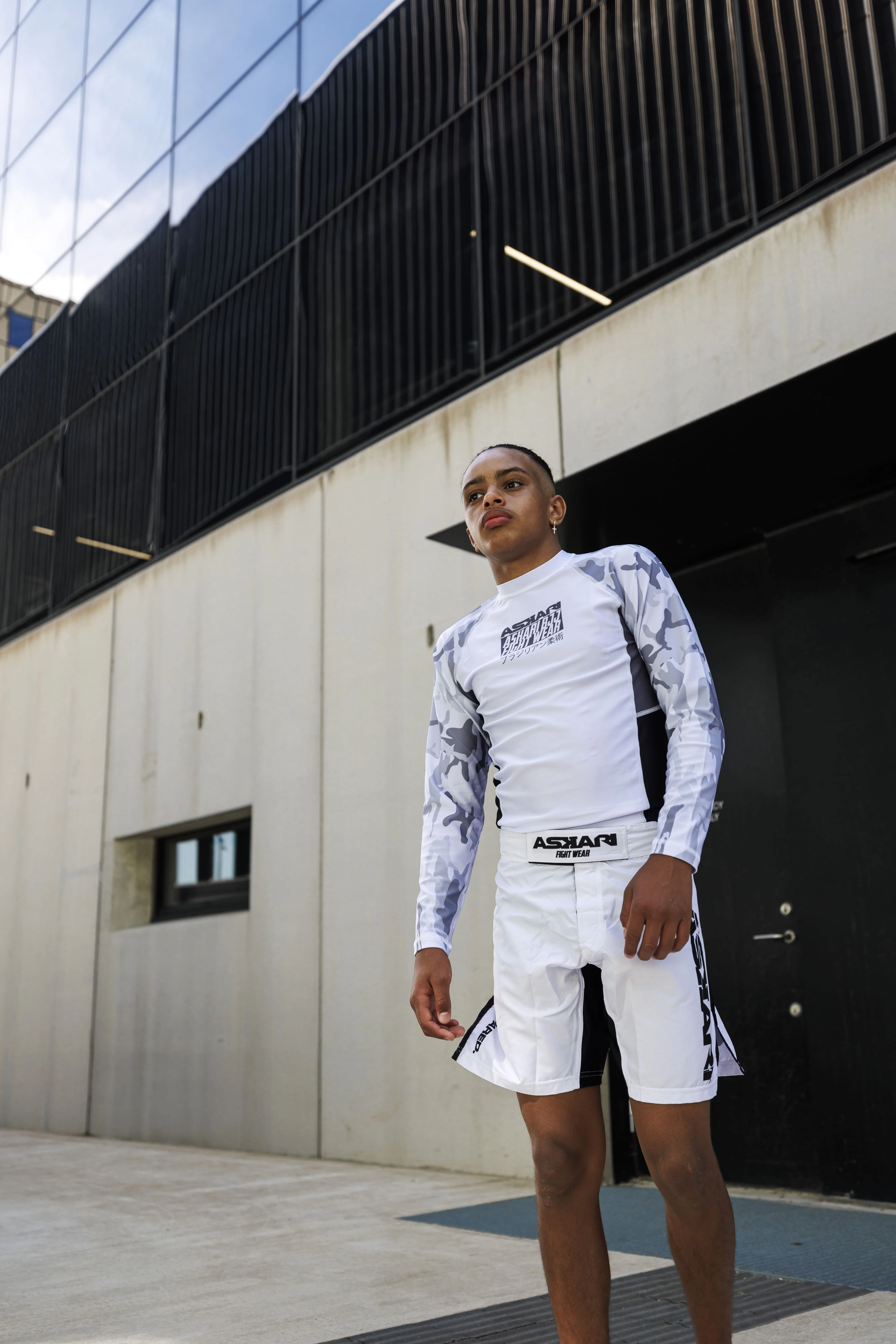 #01 MMA SHORTS - Image 23