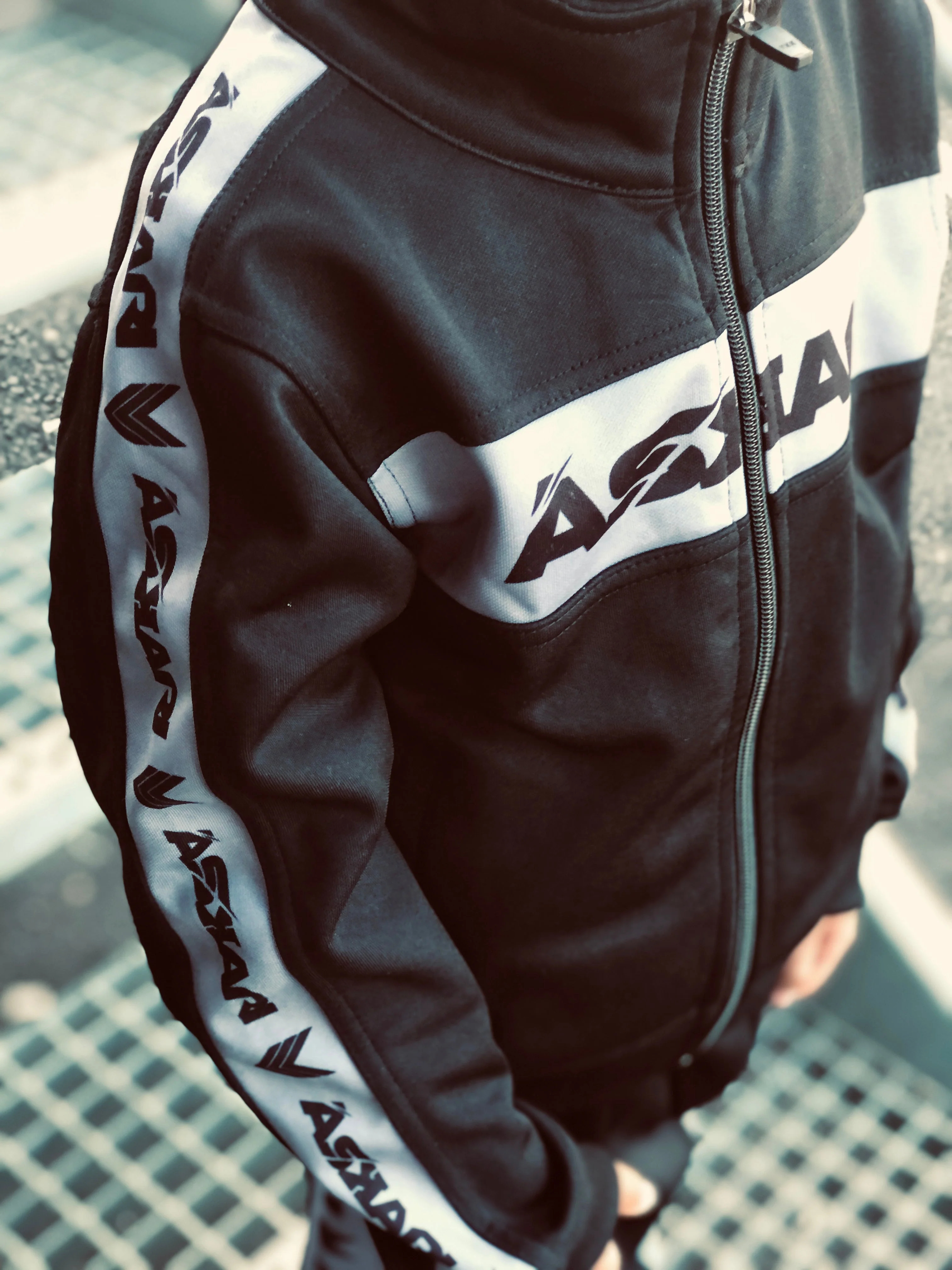 ASKARI JUNIOR TRACKSUITS - Image 23