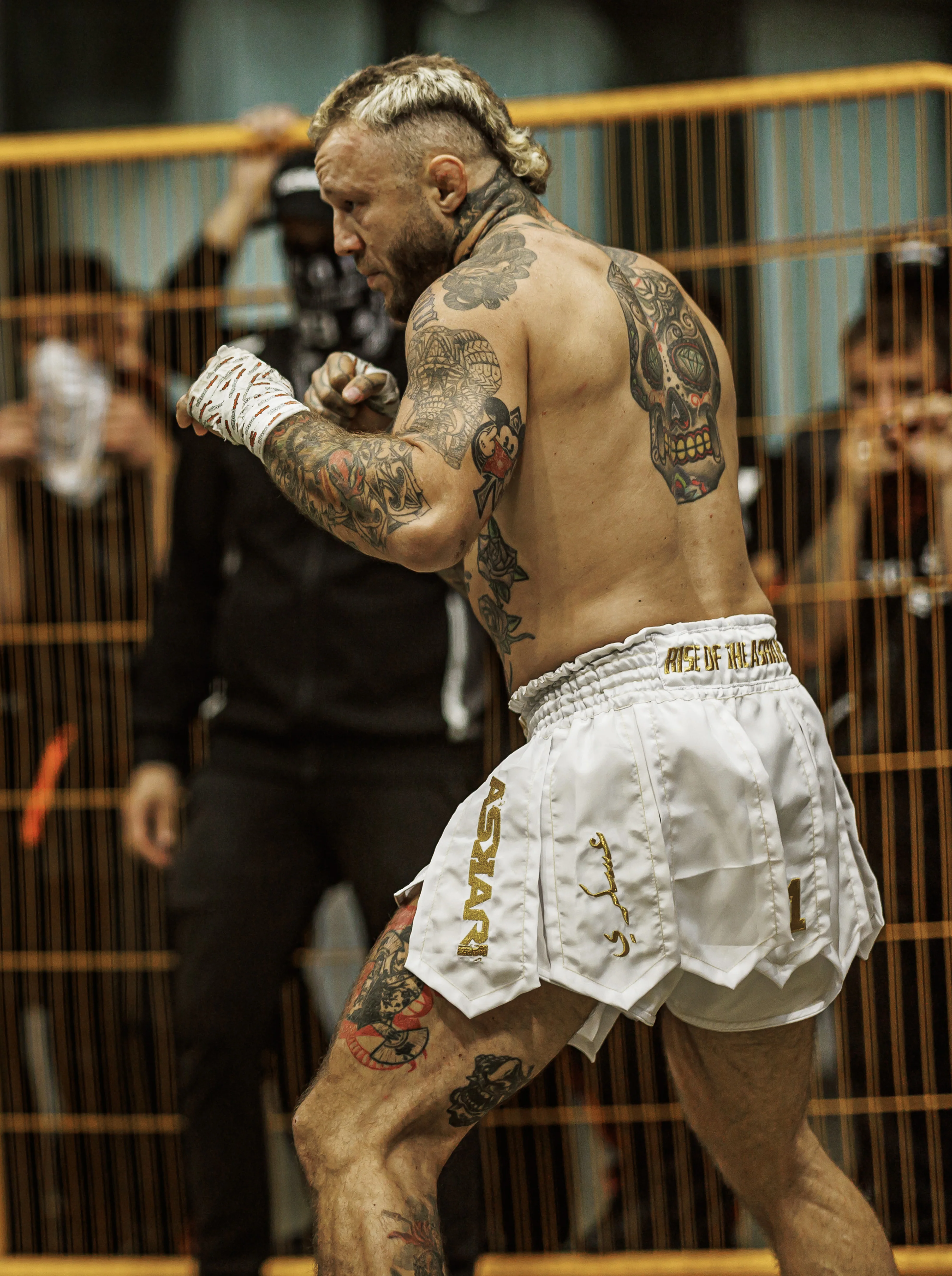 GLADIATOR SHORTS [WHITE/GOLD] - Image 13