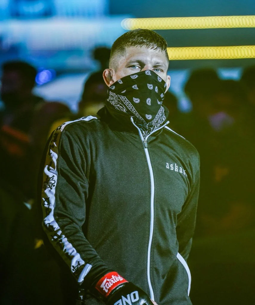 "GUERILLA" TRACKSUIT - Image 10