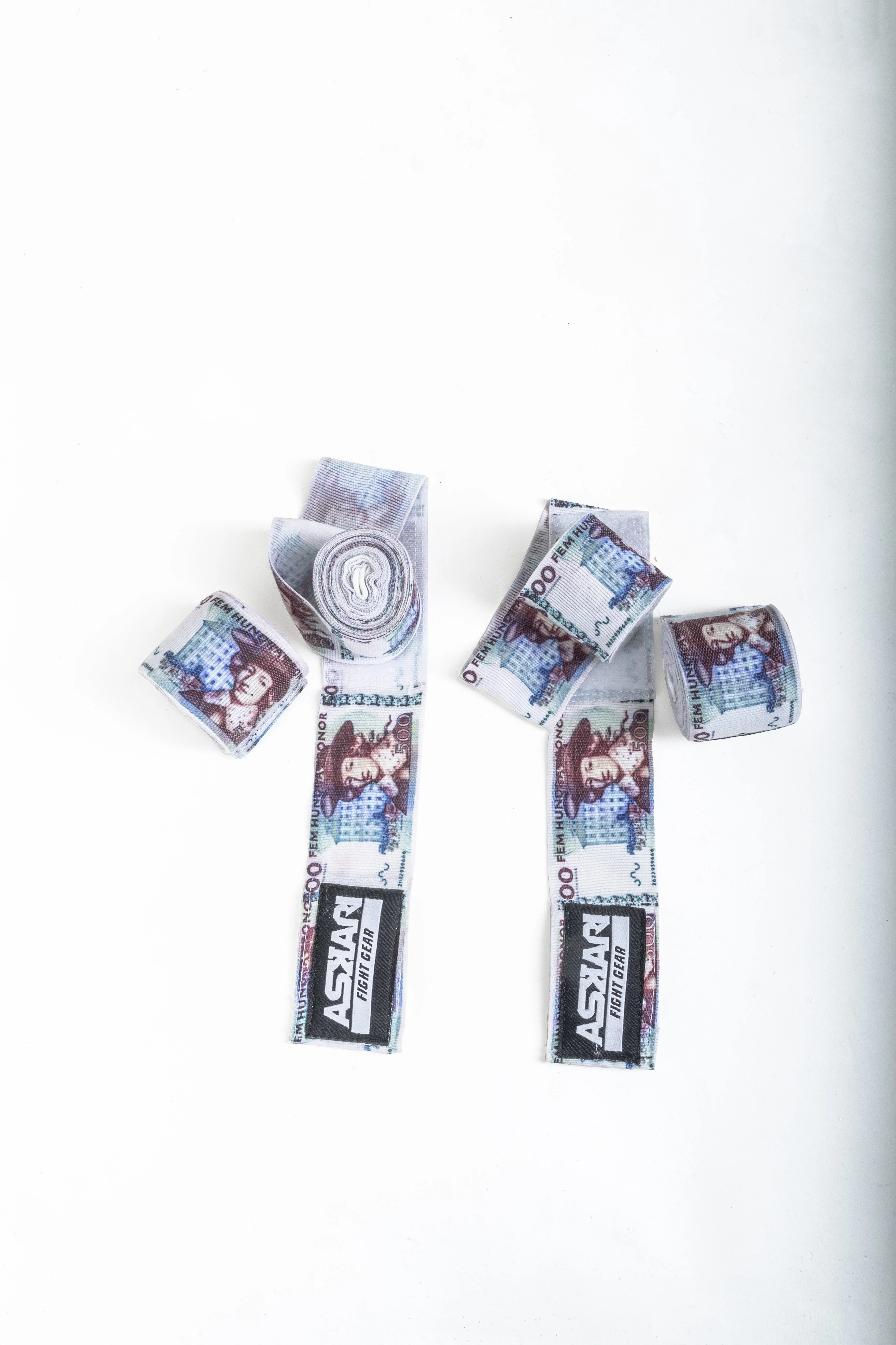 BLOOD MONEY - Image 8