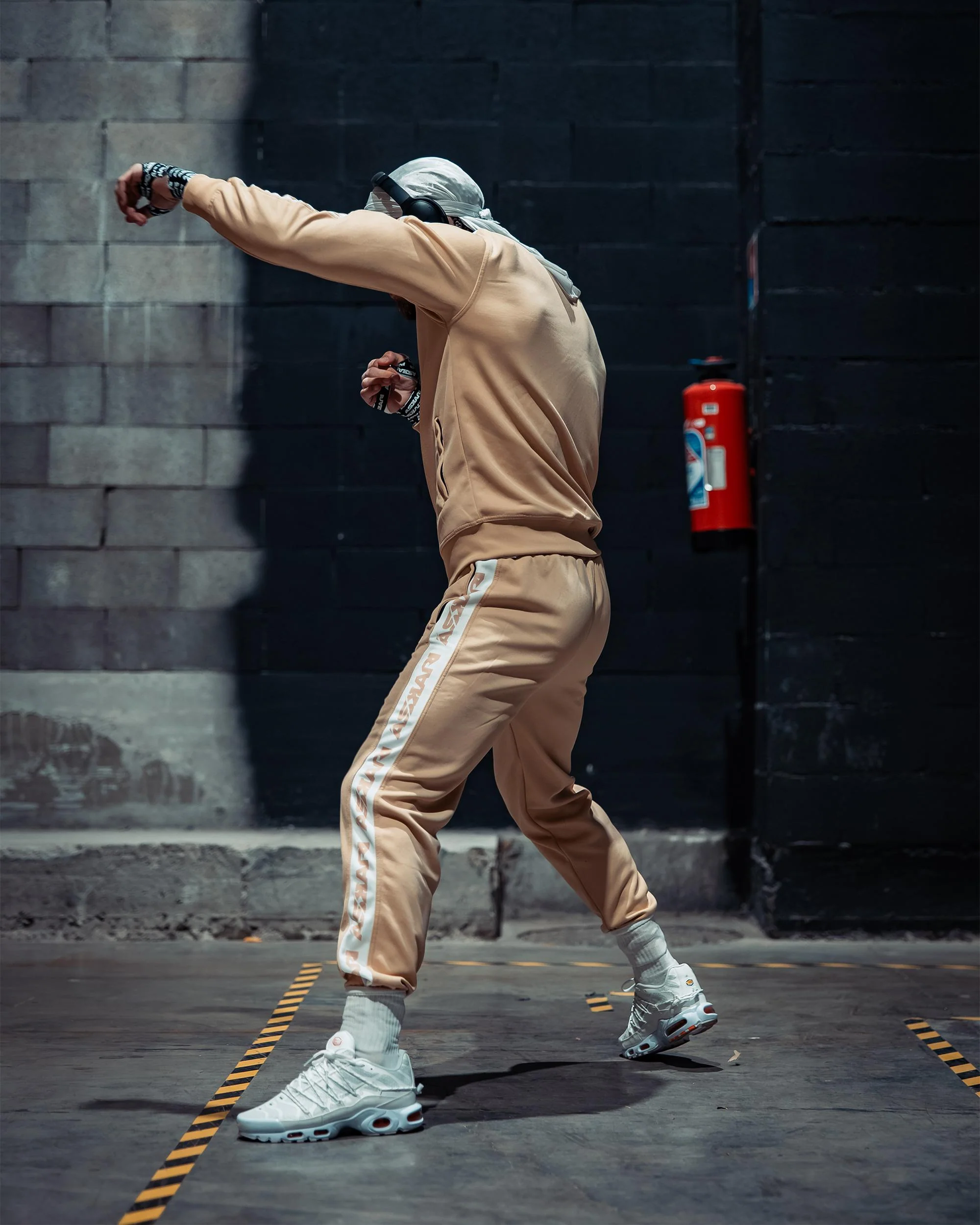 "NAZ WHITE" TRACKSUIT - Image 4