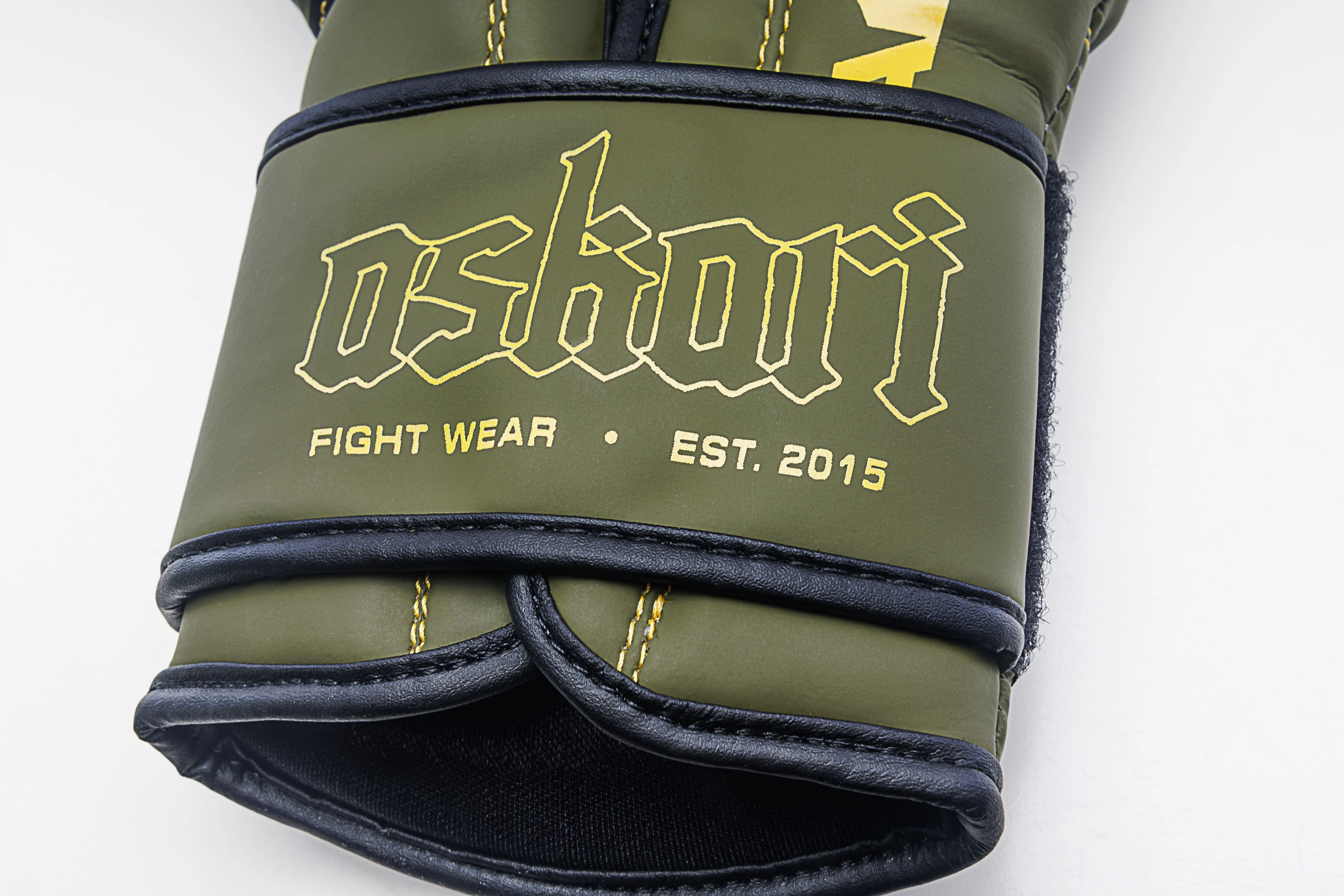 "ONE MAN ARMY" BOXING GLOVES - Image 16