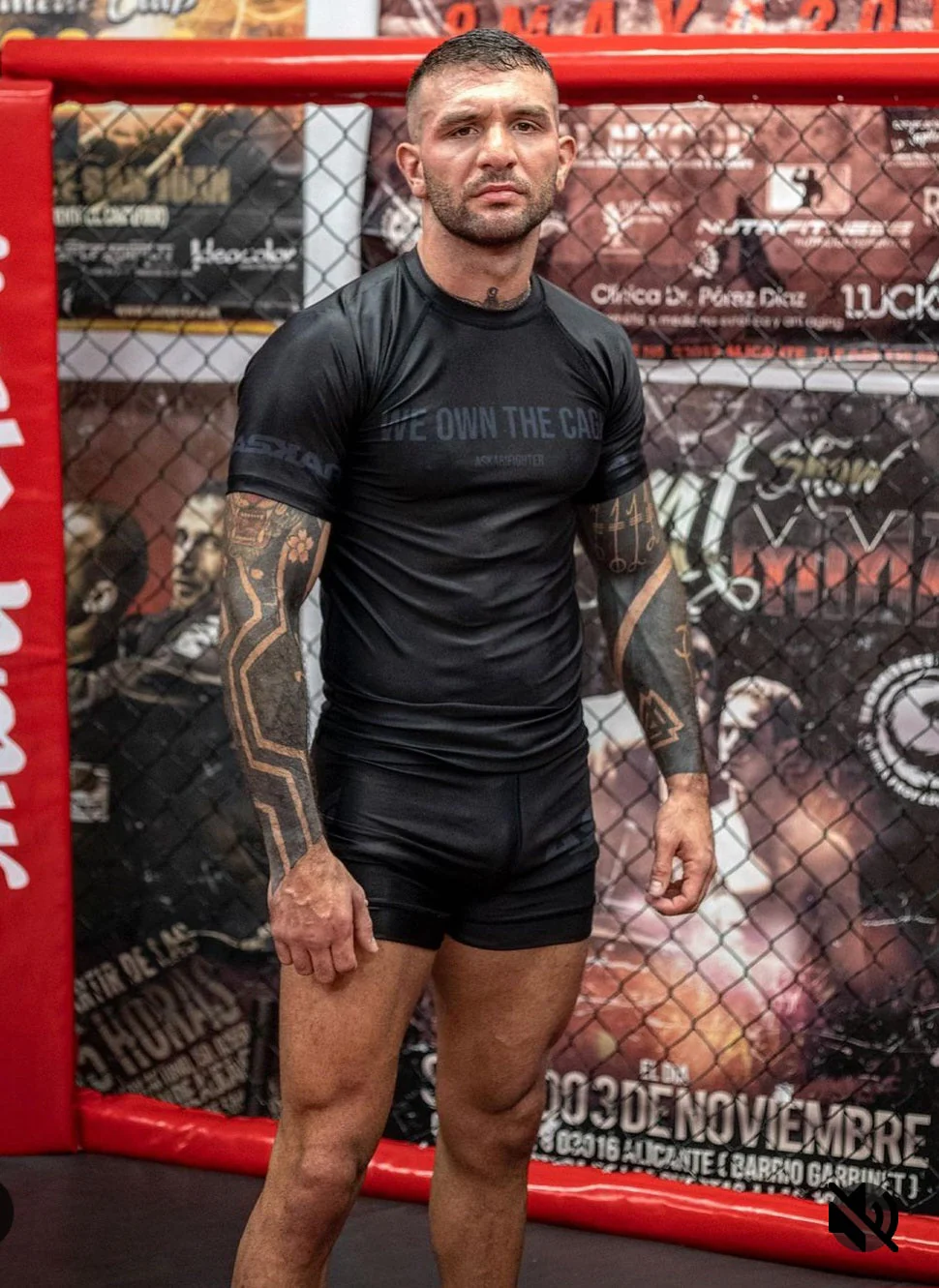 "WE OWN THE CAGE" RASHGUARD - Image 6