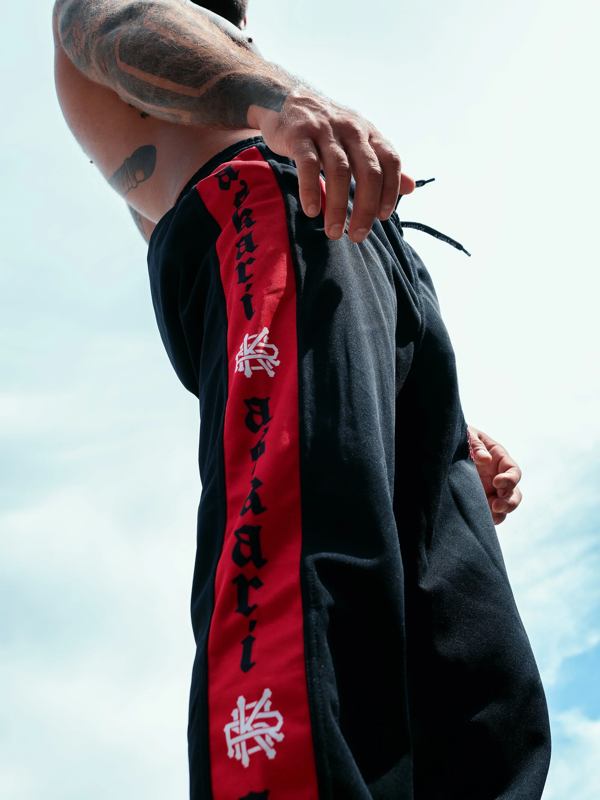 "Y A K U Z A" TRACKSUIT - Image 8