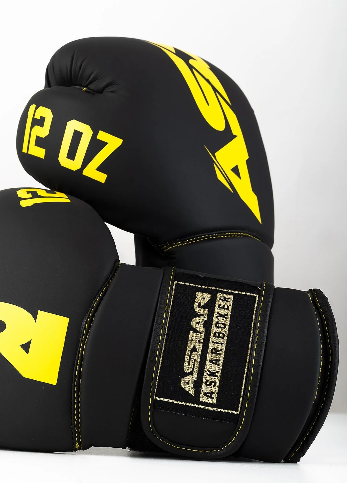 "YELLOW JACKET STING" BOXING GLOVES - Image 8